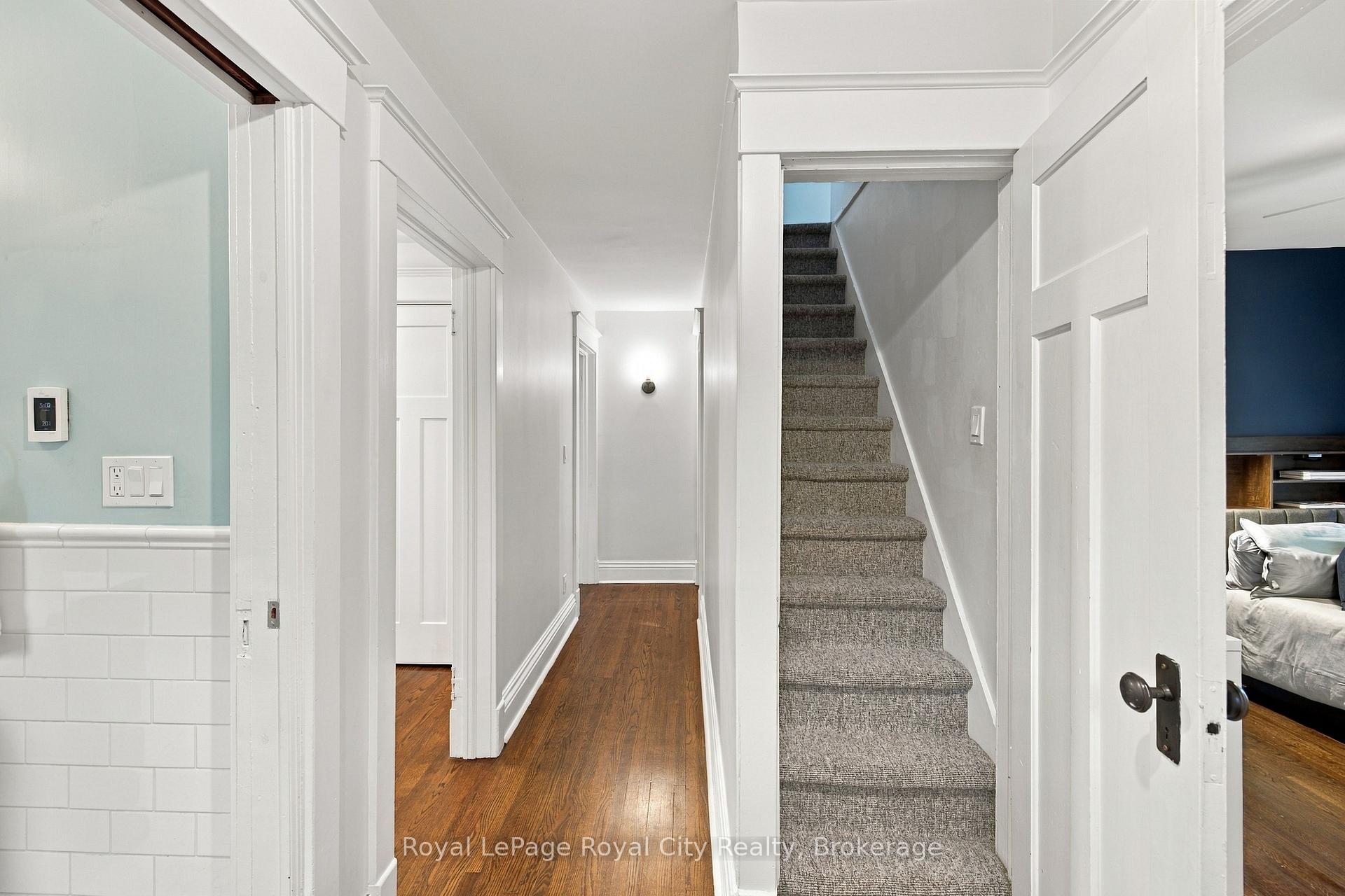 Photo 32 of 40 Lyon Avenue, Guelph, Exhibition Park — HOMEH