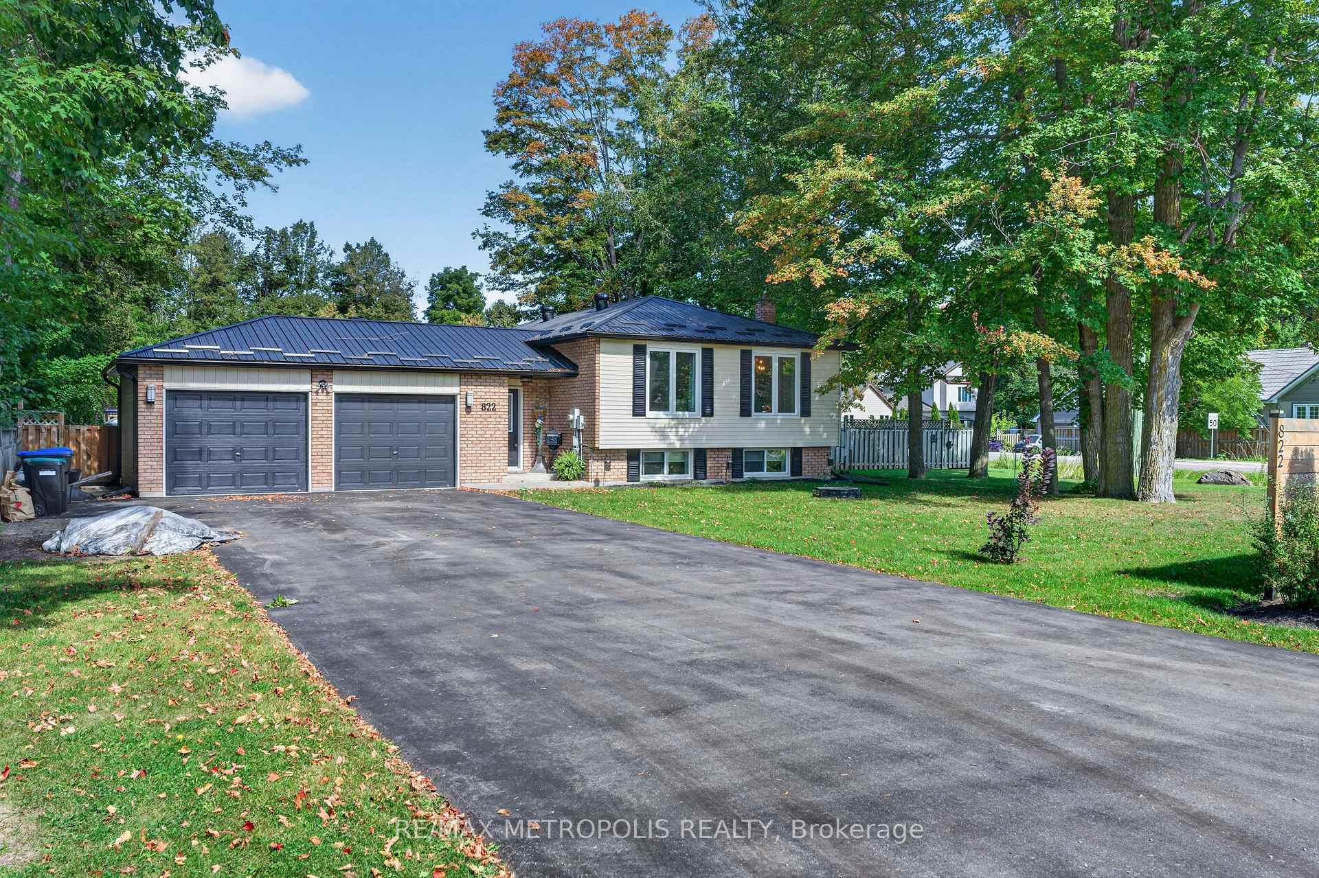 Photo 1 of 822 10th Line, Innisfil, Rural Innisfil — HOMEH