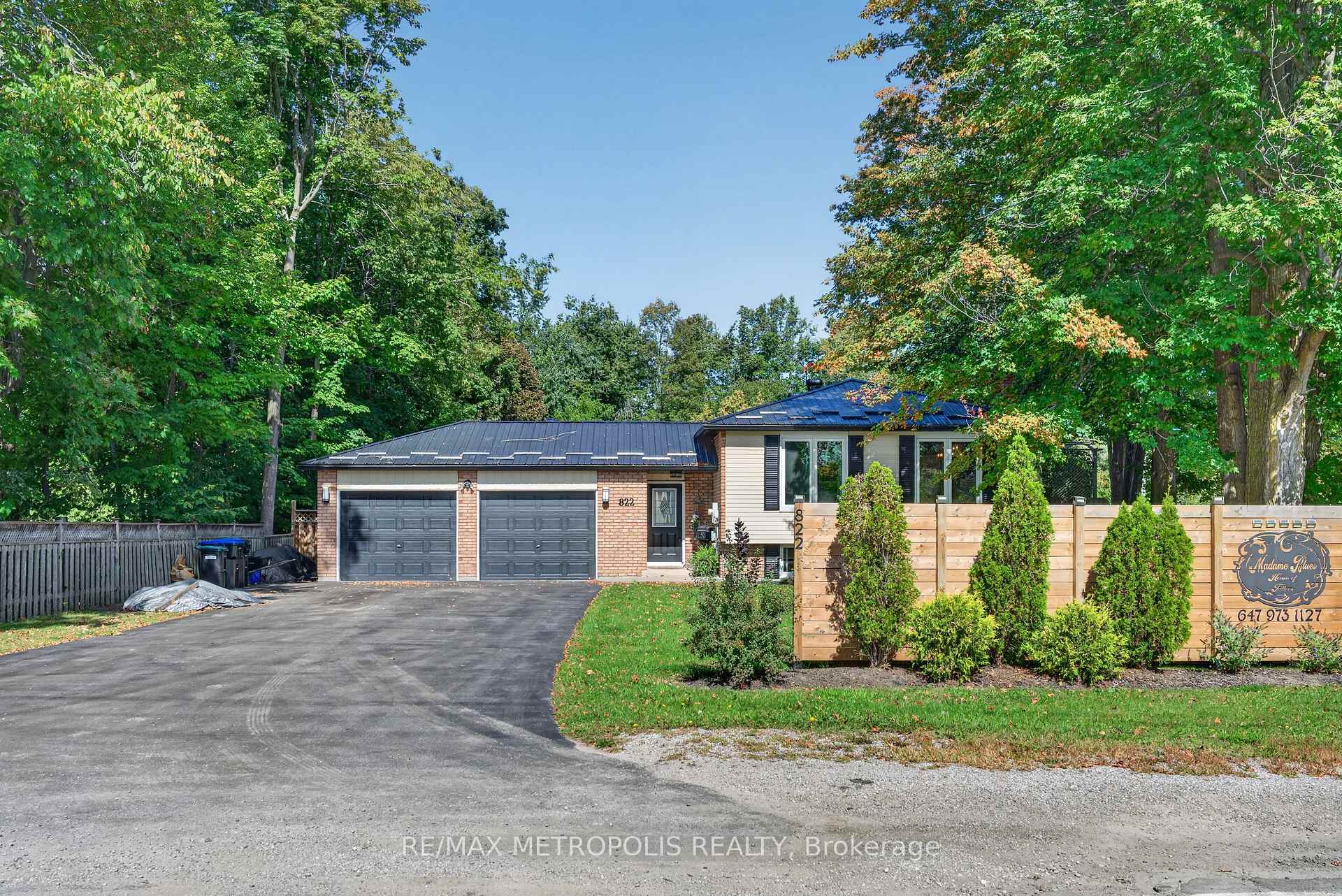 Photo 3 of 822 10th Line, Innisfil, Rural Innisfil — HOMEH