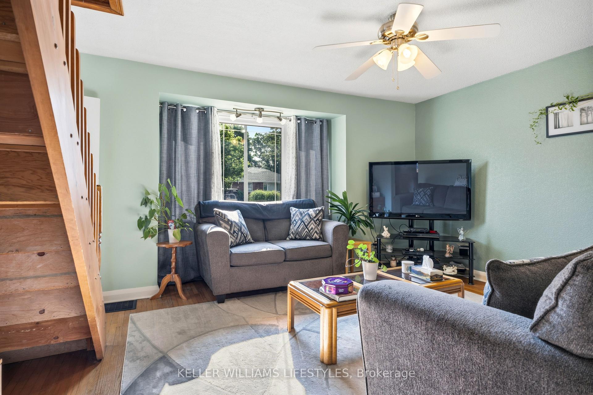 Photo 5 of 43 Stevenson Avenue, London, East N — HOMEH