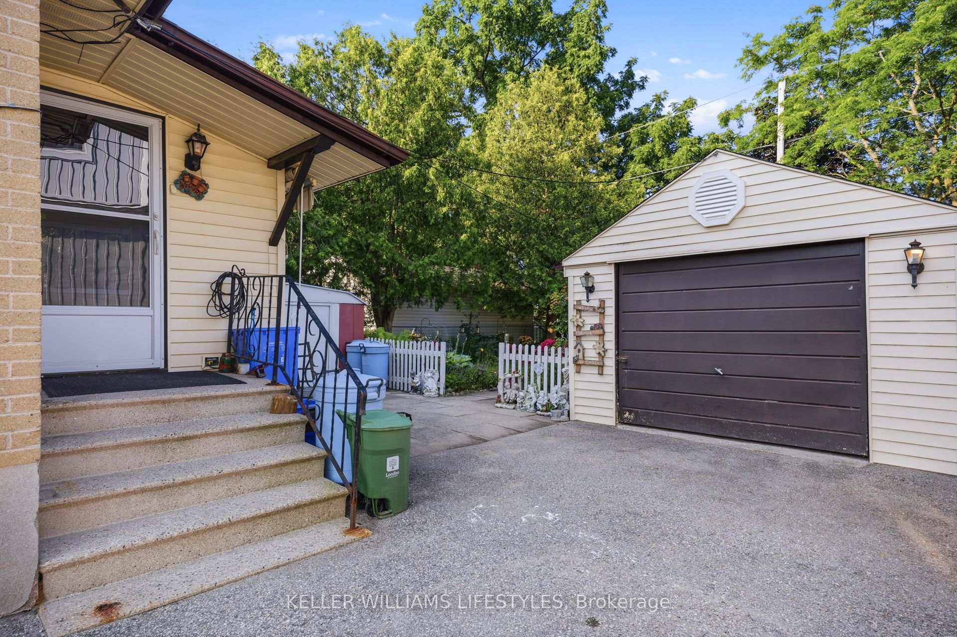 Photo 23 of 43 Stevenson Avenue, London, East N — HOMEH