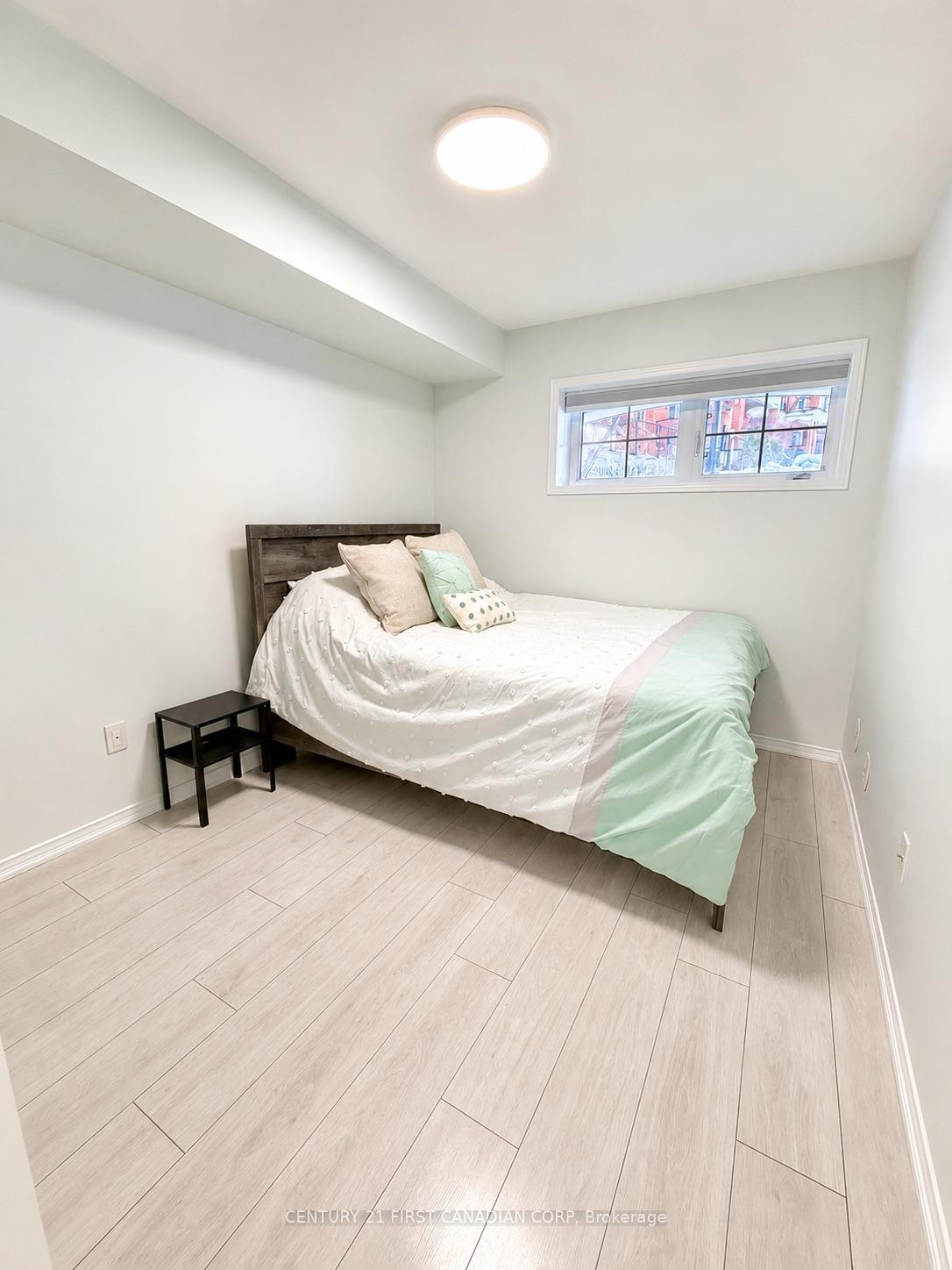 Photo 13 of Unit 2, 35 Hays Boulevard, Oakville, River Oaks — HOMEH