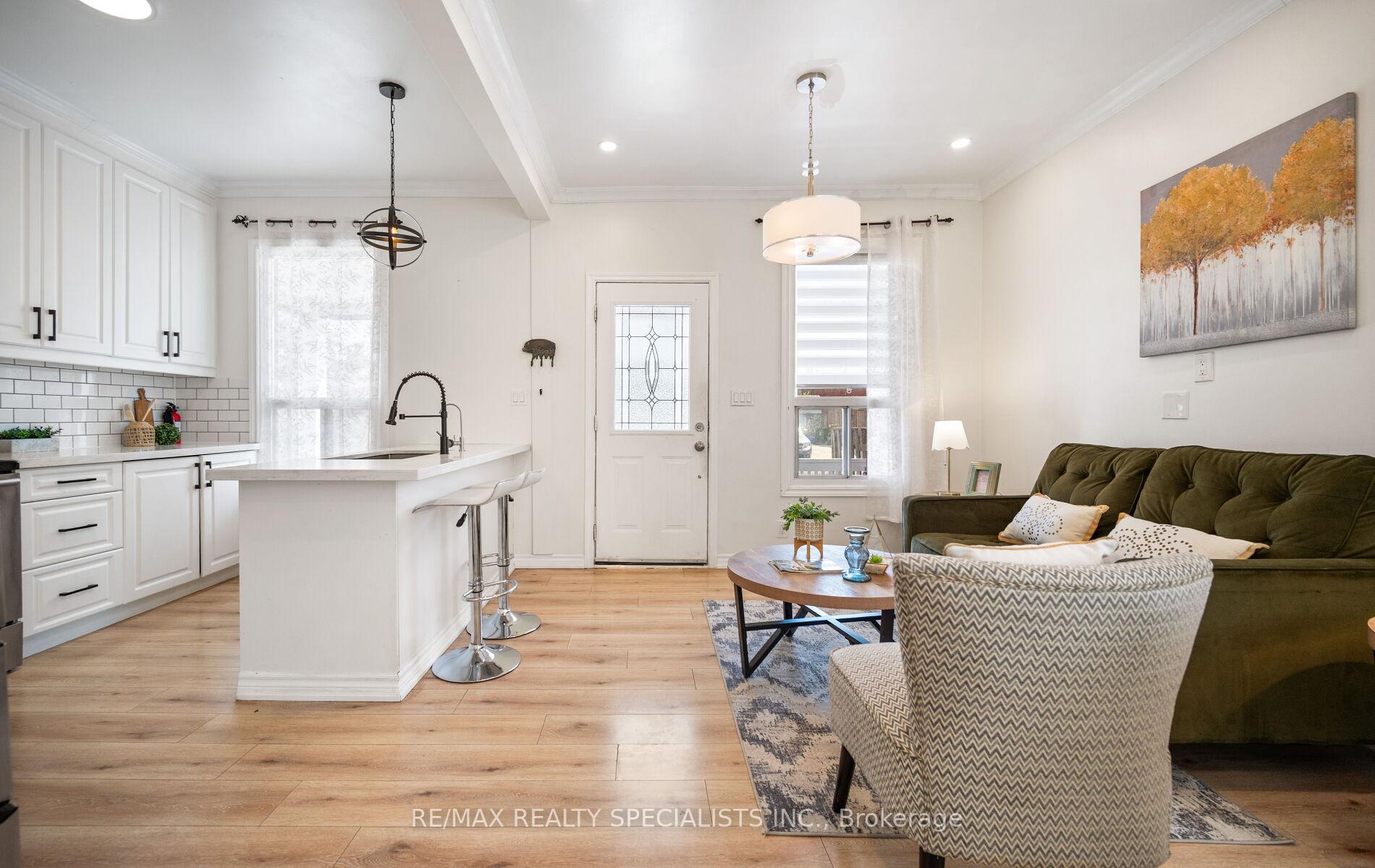 Photo 8 of 35 Britannia Avenue, Hamilton, Crown Point — HOMEH