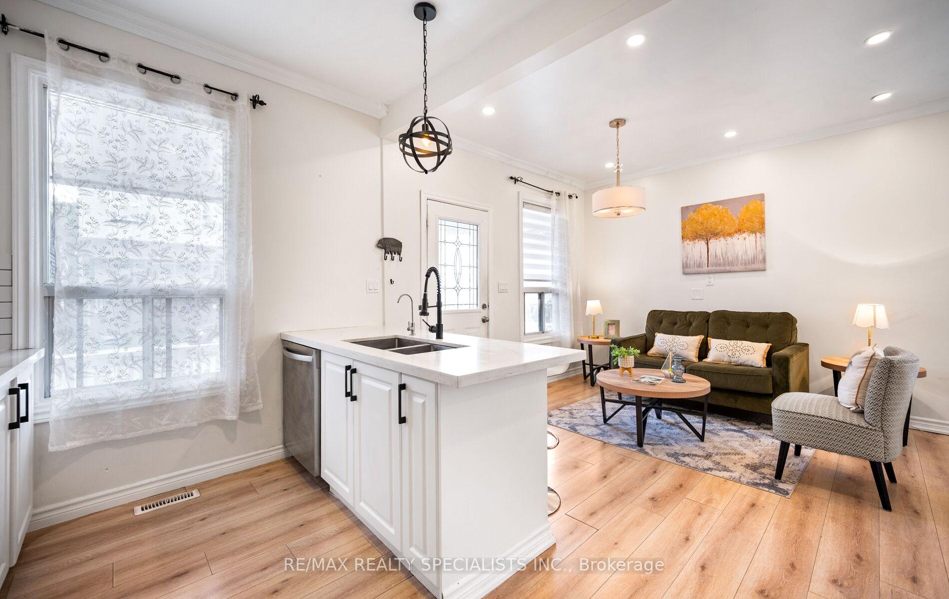 Photo 14 of 35 Britannia Avenue, Hamilton, Crown Point — HOMEH