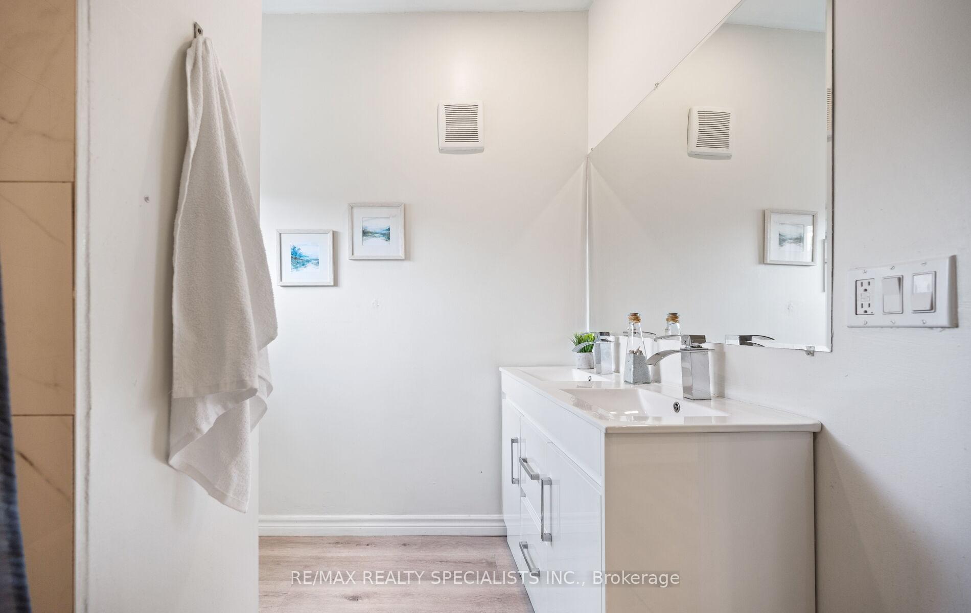 Photo 19 of 35 Britannia Avenue, Hamilton, Crown Point — HOMEH