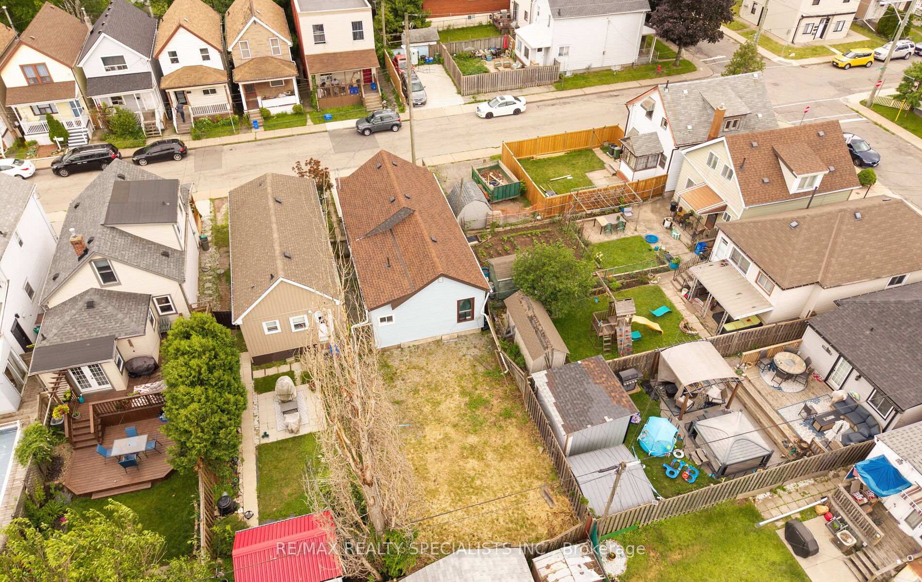 Photo 31 of 35 Britannia Avenue, Hamilton, Crown Point — HOMEH