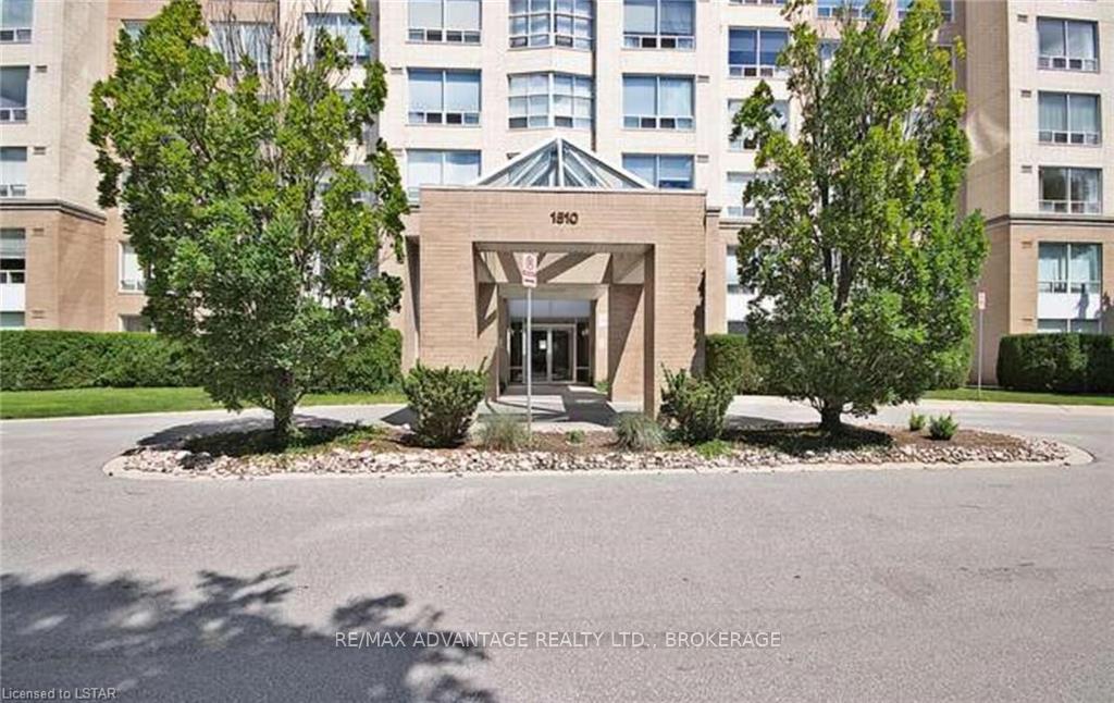 Photo of Unit 305, 1510 Richmond Street