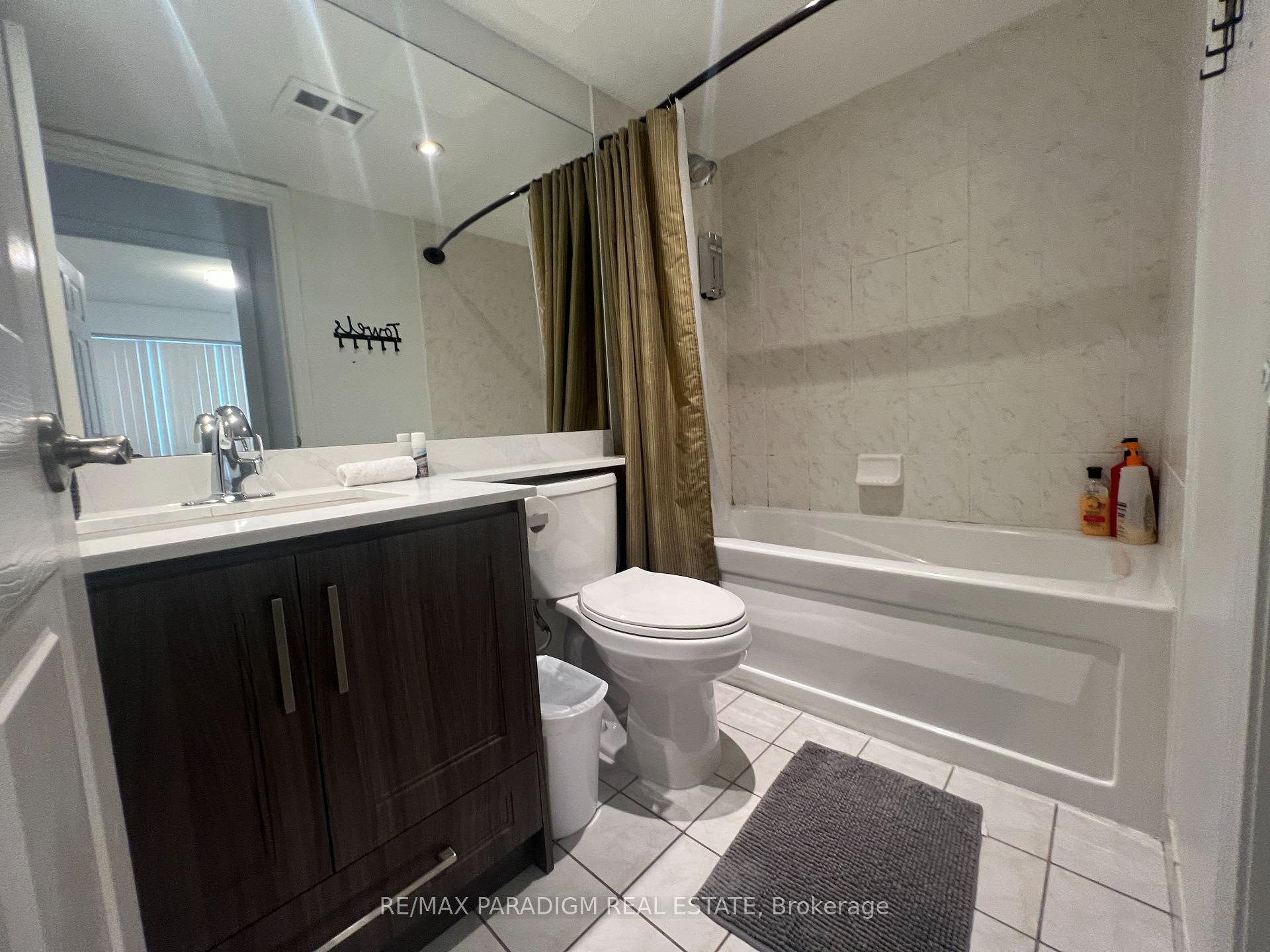 Photo 10 of Unit 1642, 250 Wellington Street W, Toronto, Waterfront Communities — HOMEH
