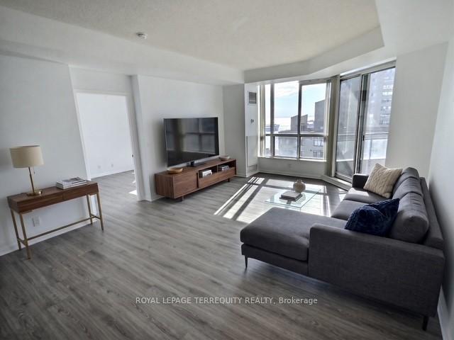 Photo 2 of Unit 2322, 230 Queens Quay W, Toronto, Waterfront Communities — HOMEH
