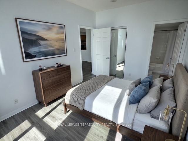 Photo 3 of Unit 2322, 230 Queens Quay W, Toronto, Waterfront Communities — HOMEH