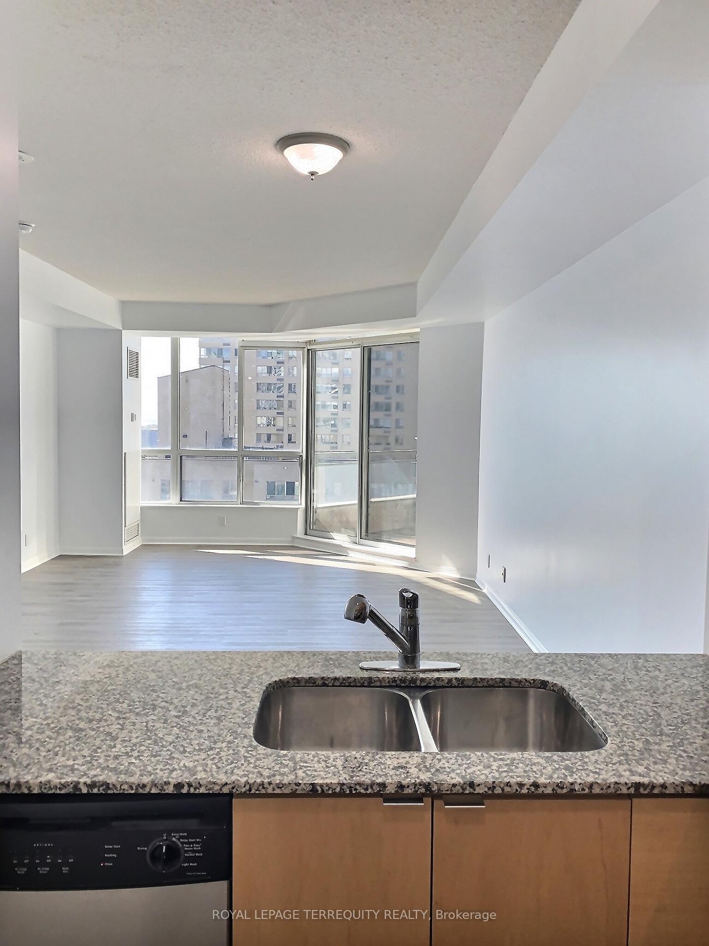 Photo 5 of Unit 2322, 230 Queens Quay W, Toronto, Waterfront Communities — HOMEH
