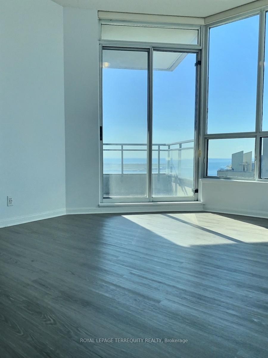 Photo 11 of Unit 2322, 230 Queens Quay W, Toronto, Waterfront Communities — HOMEH