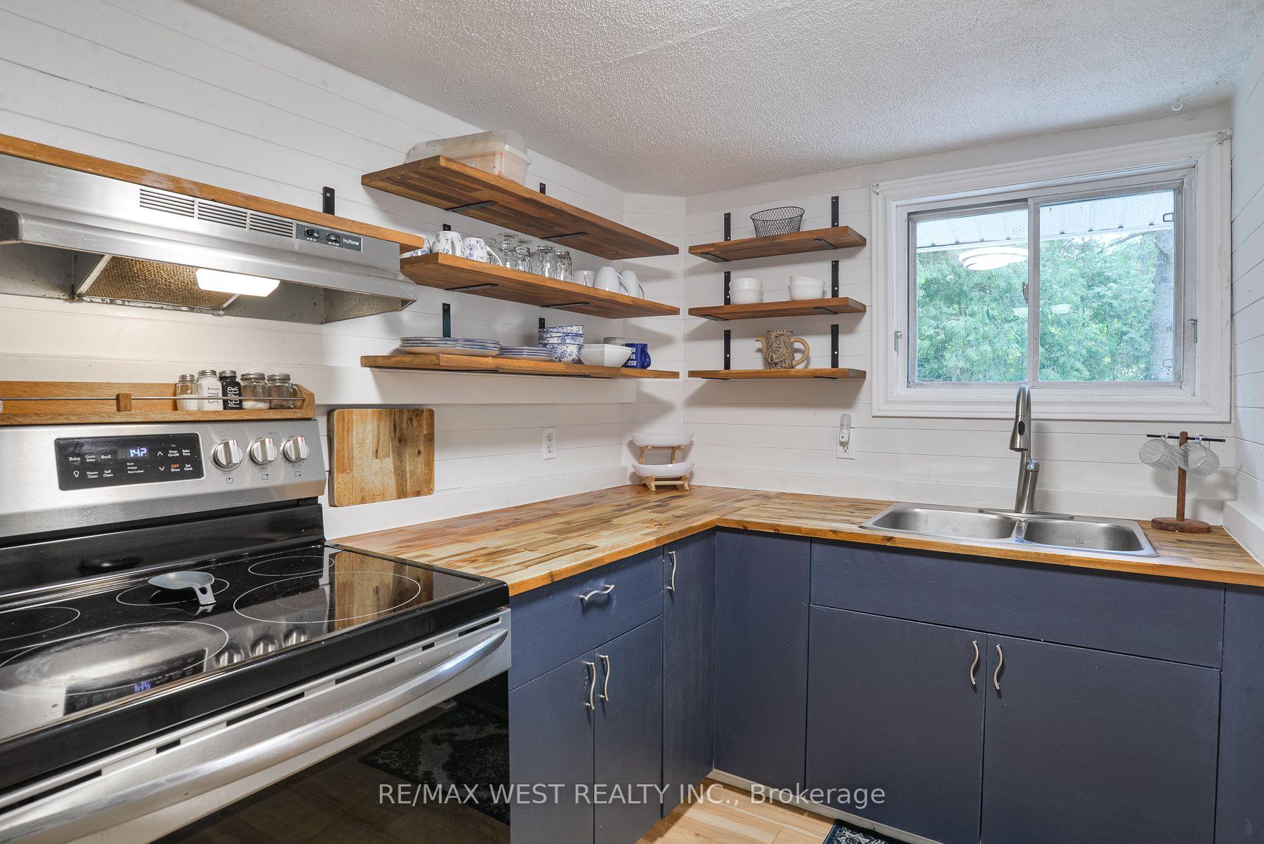 Photo 3 of 89 Cedar Beach Road, Brock, Beaverton — HOMEH