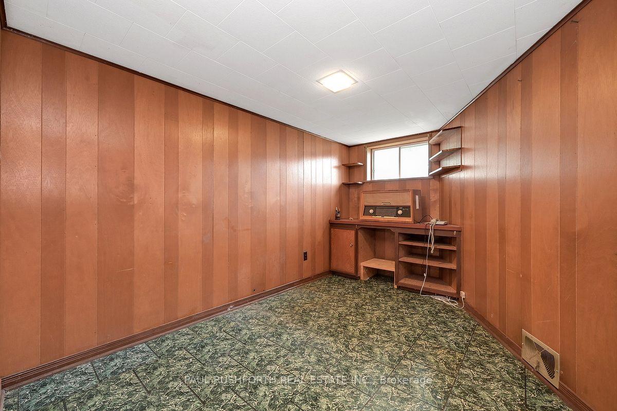 Photo 31 of 41 Capilano Drive, Ottawa, City View/Skyline/Fisher Heights/Parkwood Hills — HOMEH