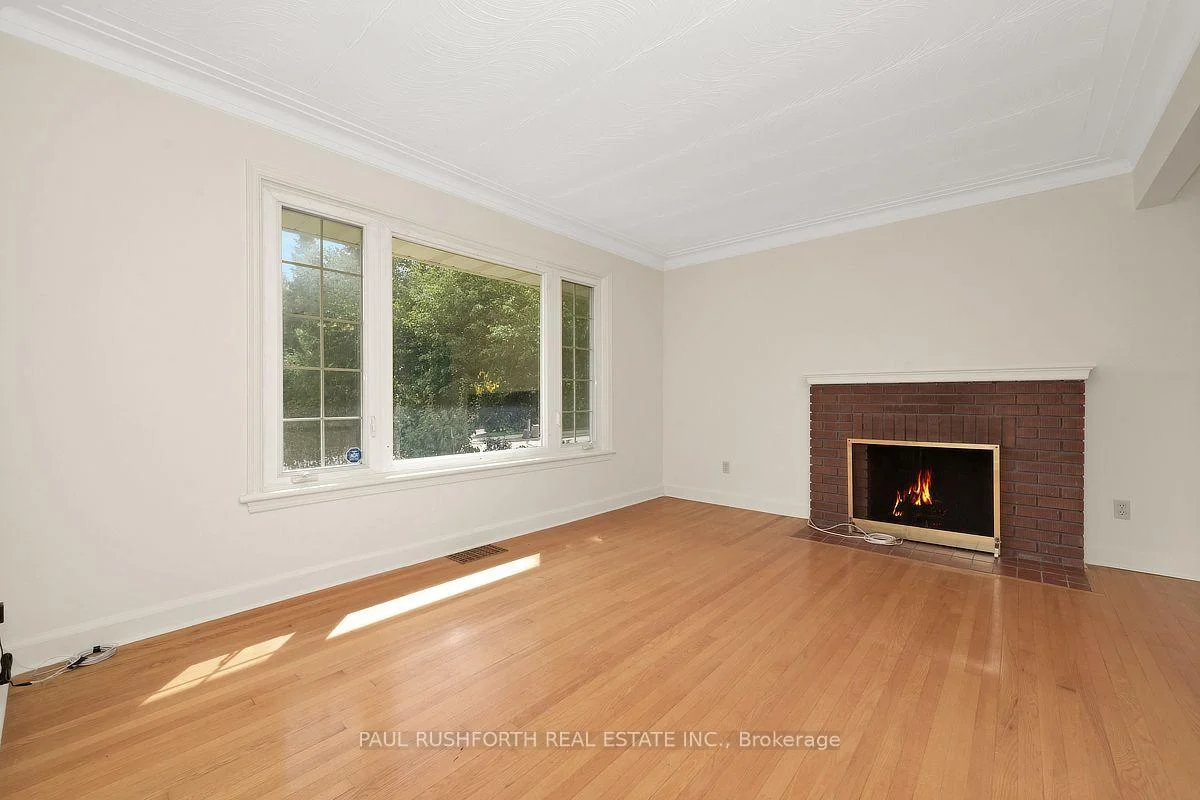 Photo 7 of 41 Capilano Drive, Ottawa, City View/Skyline/Fisher Heights/Parkwood Hills — HOMEH