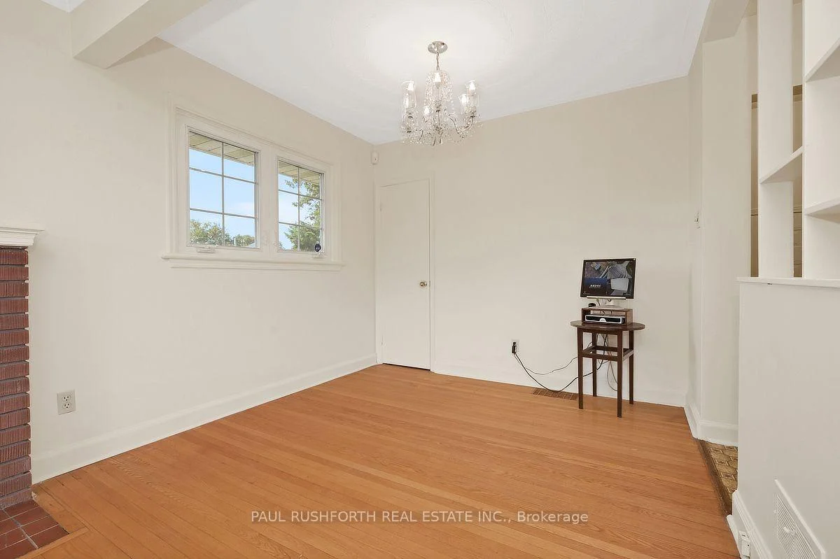 Photo 16 of 41 Capilano Drive, Ottawa, City View/Skyline/Fisher Heights/Parkwood Hills — HOMEH