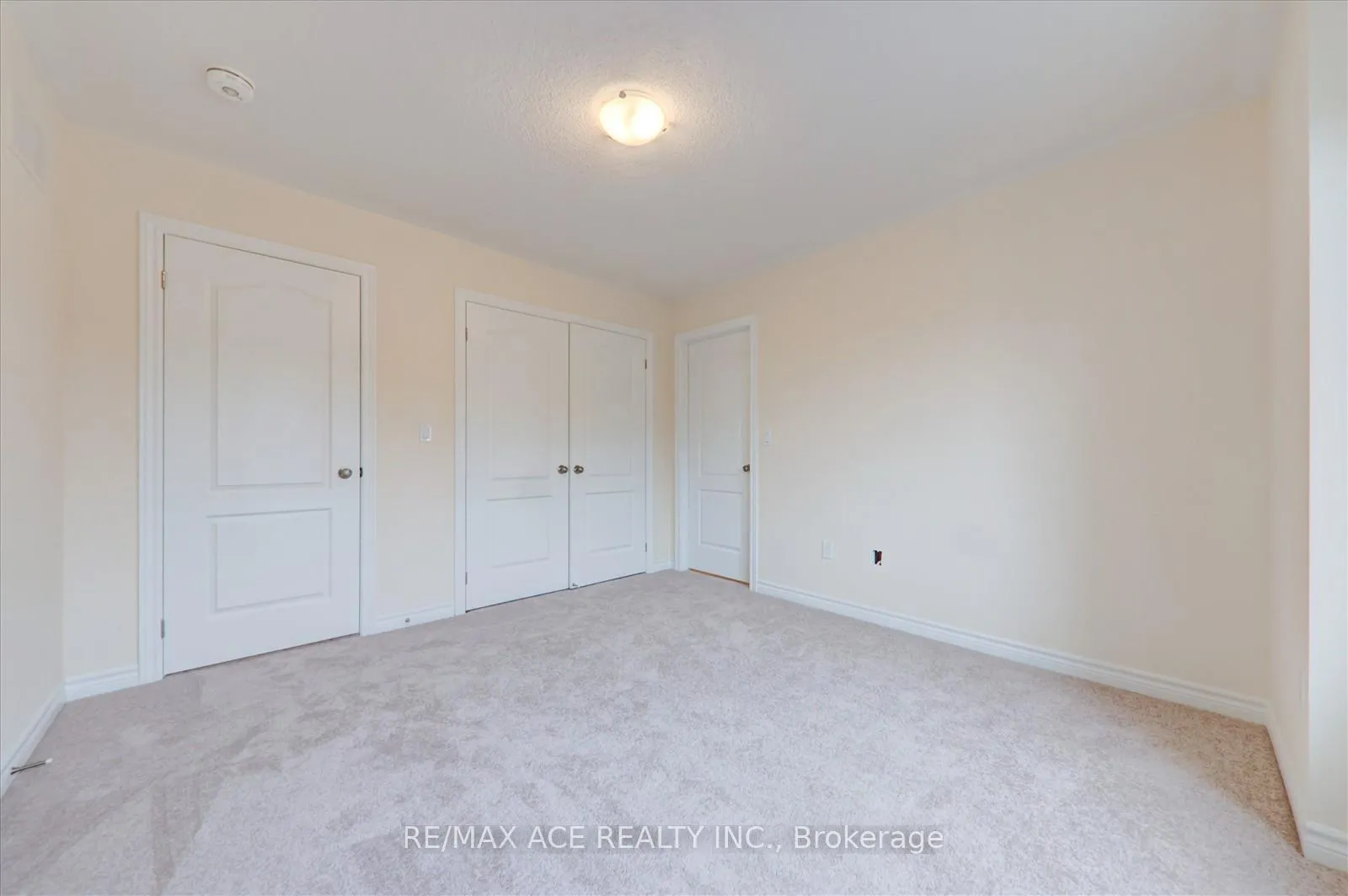 Photo 30 of 41 North Garden Boulevard, Scugog, Port Perry — HOMEH