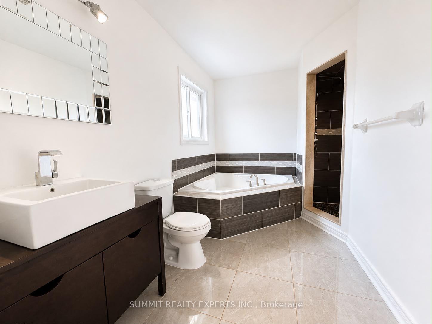 Photo 11 of 25 Deforest Drive, Brampton, Fletcher's Meadow — HOMEH