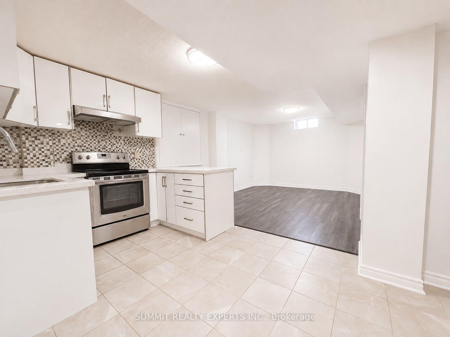 Photo 18 of 25 Deforest Drive, Brampton, Fletcher's Meadow — HOMEH