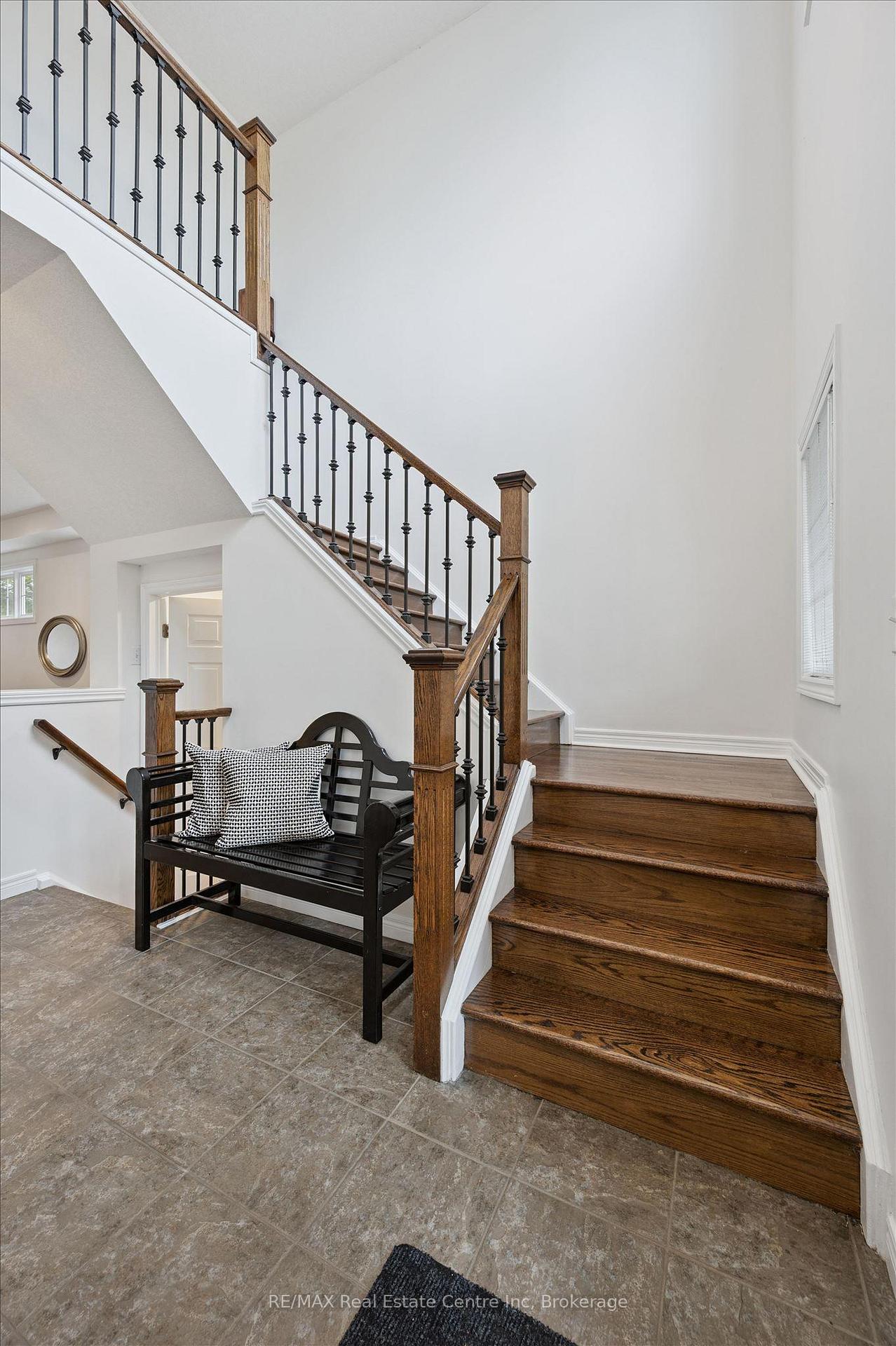 Photo 16 of 7 Hardy Street, Guelph, St. George's — HOMEH