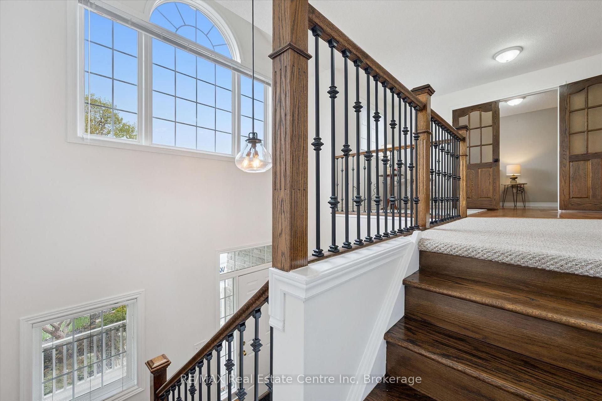 Photo 17 of 7 Hardy Street, Guelph, St. George's — HOMEH