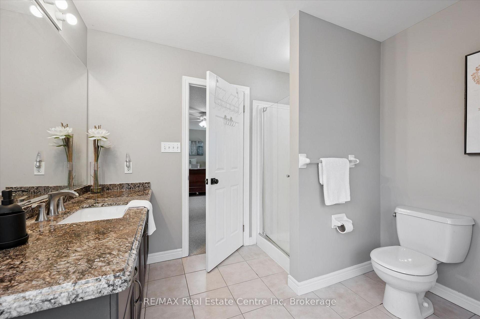 Photo 21 of 7 Hardy Street, Guelph, St. George's — HOMEH