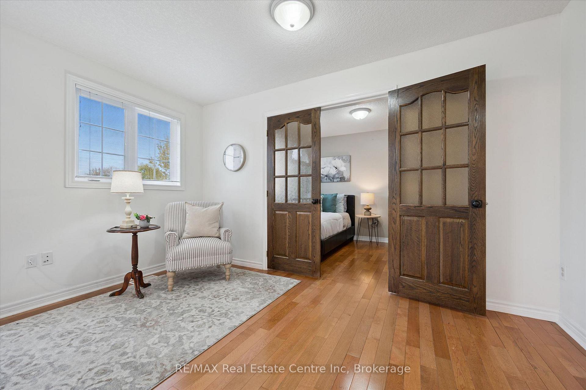 Photo 22 of 7 Hardy Street, Guelph, St. George's — HOMEH