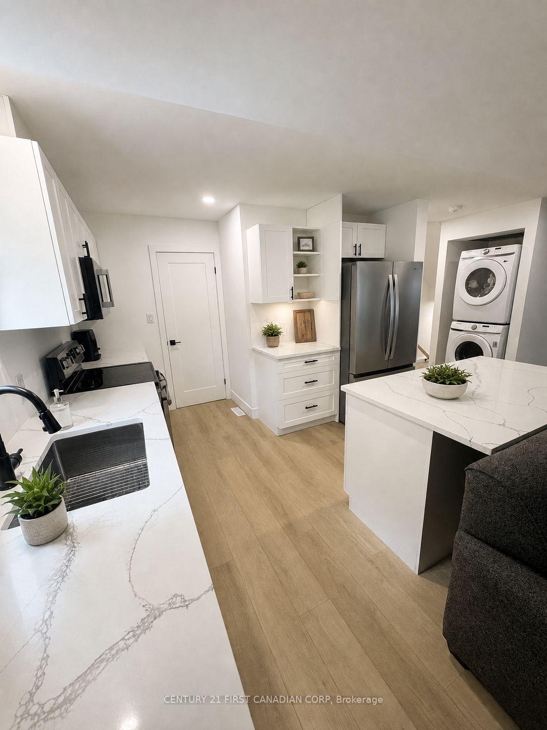 Photo 5 of 128 Empress Avenue, London, North N — HOMEH