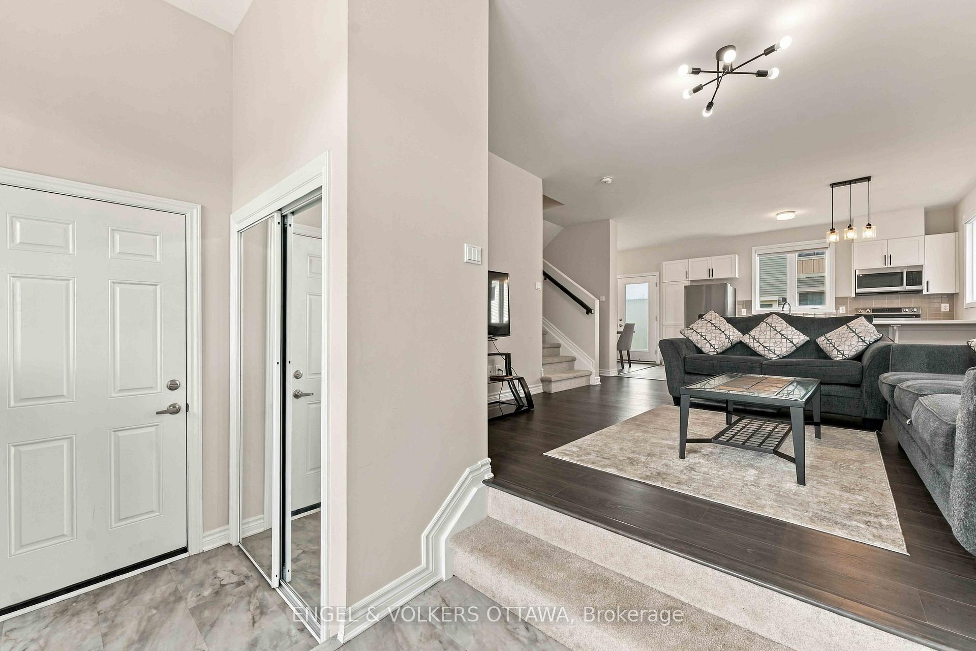 Photo 3 of 182 Ryan Reynolds Way, Ottawa, Avalon West — HOMEH