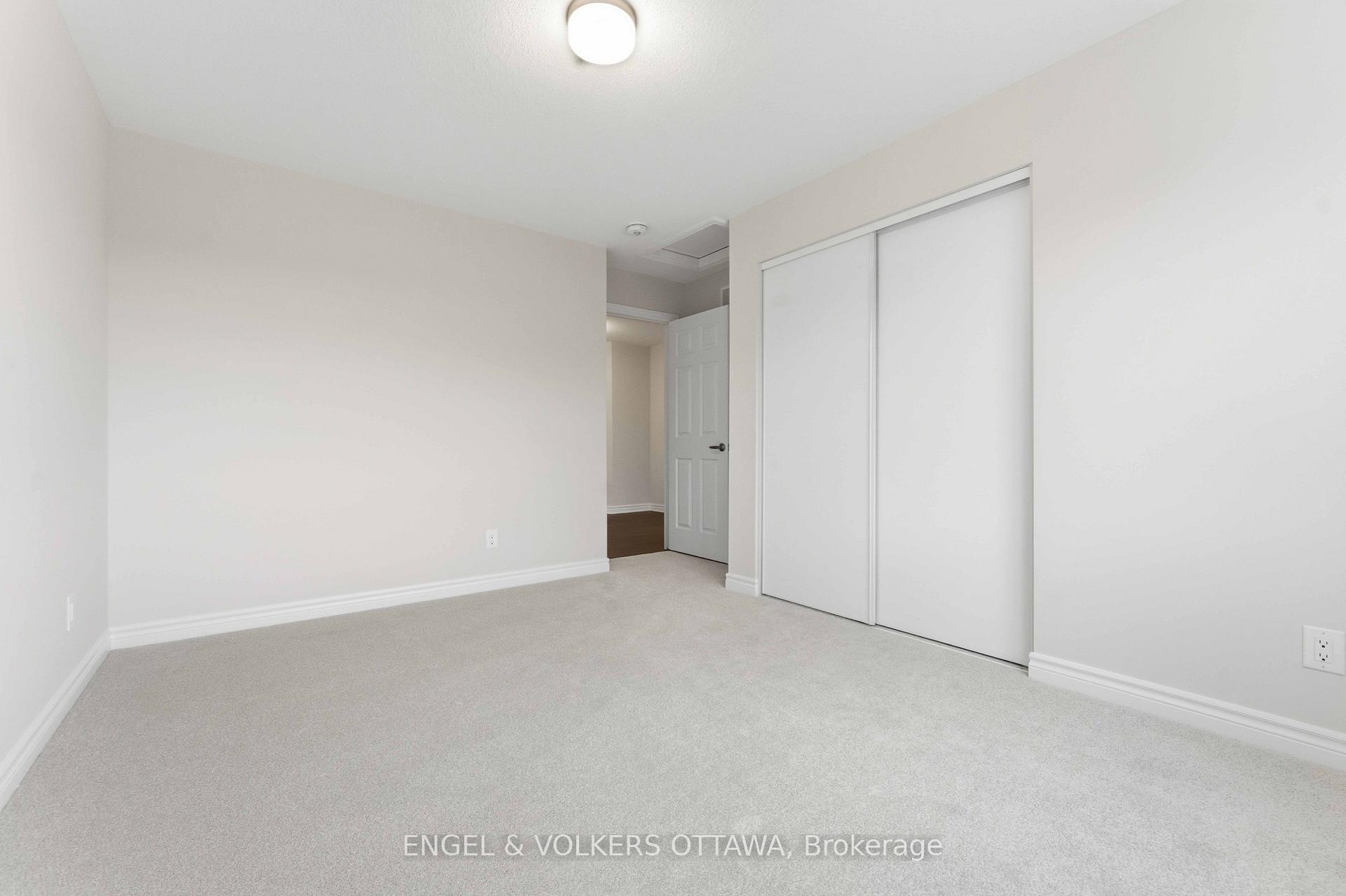 Photo 10 of 182 Ryan Reynolds Way, Ottawa, Avalon West — HOMEH