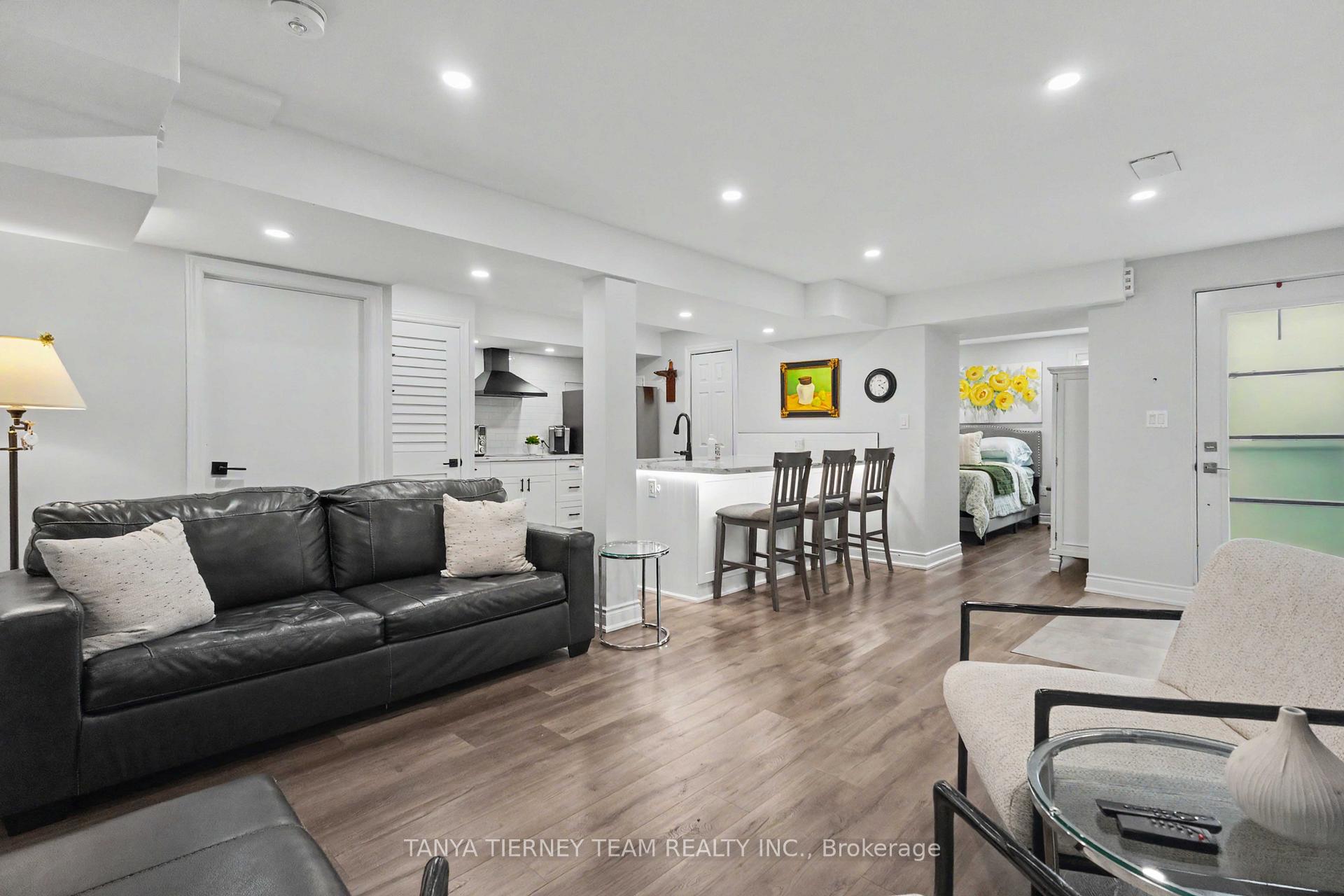 Photo 32 of 96 Mildenhall Place, Whitby, Brooklin — HOMEH