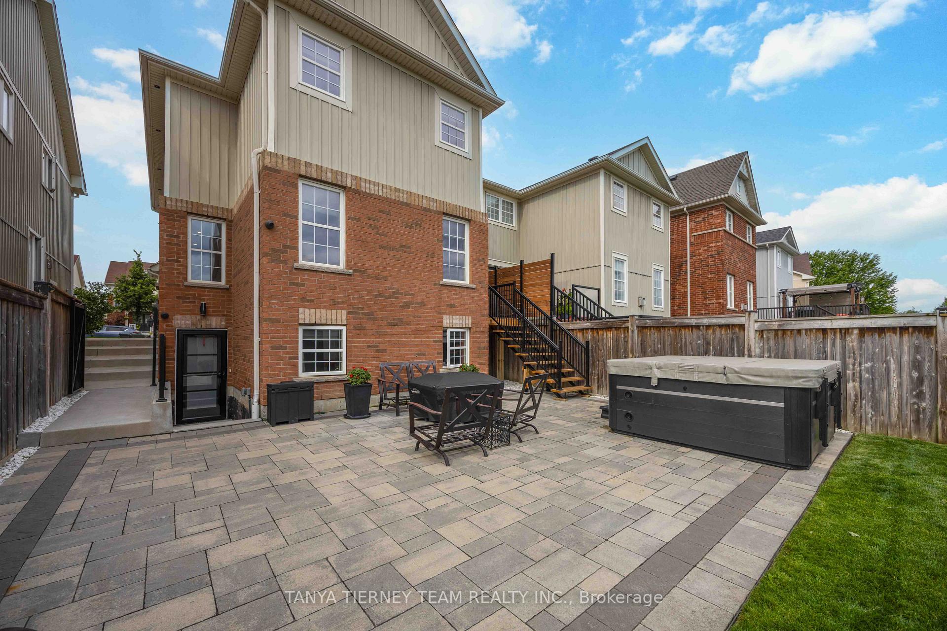 Photo 47 of 96 Mildenhall Place, Whitby, Brooklin — HOMEH