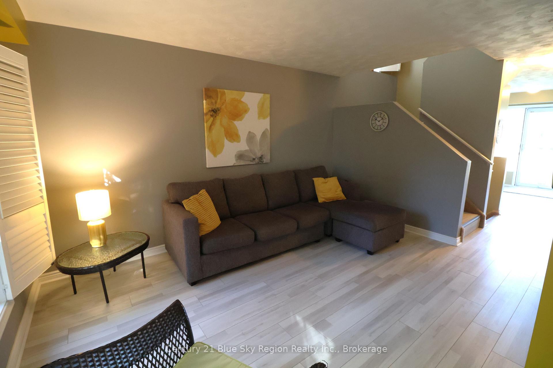 Photo 8 of 39 Beaver Crescent, North Bay, Ferris — HOMEH