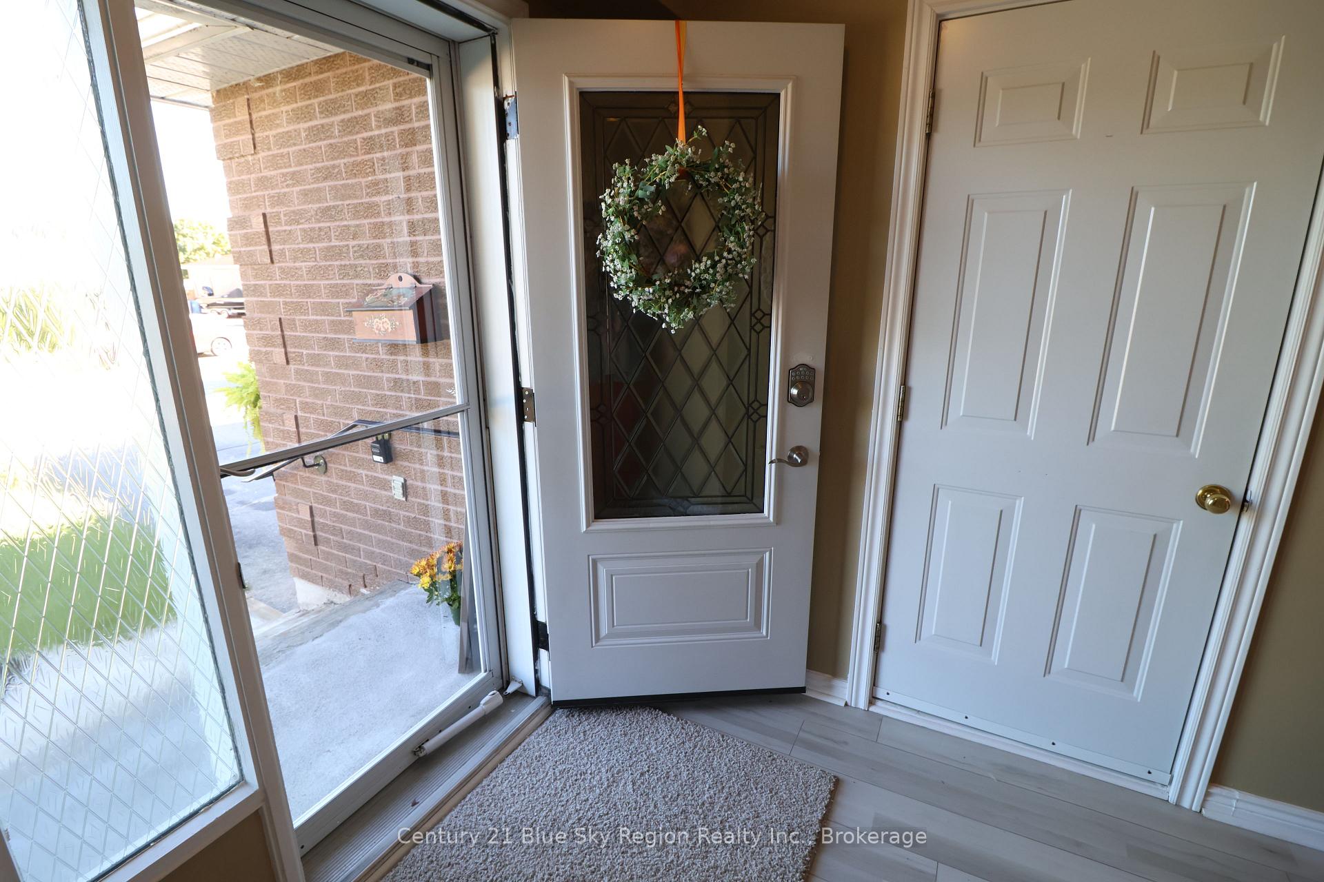 Photo 9 of 39 Beaver Crescent, North Bay, Ferris — HOMEH