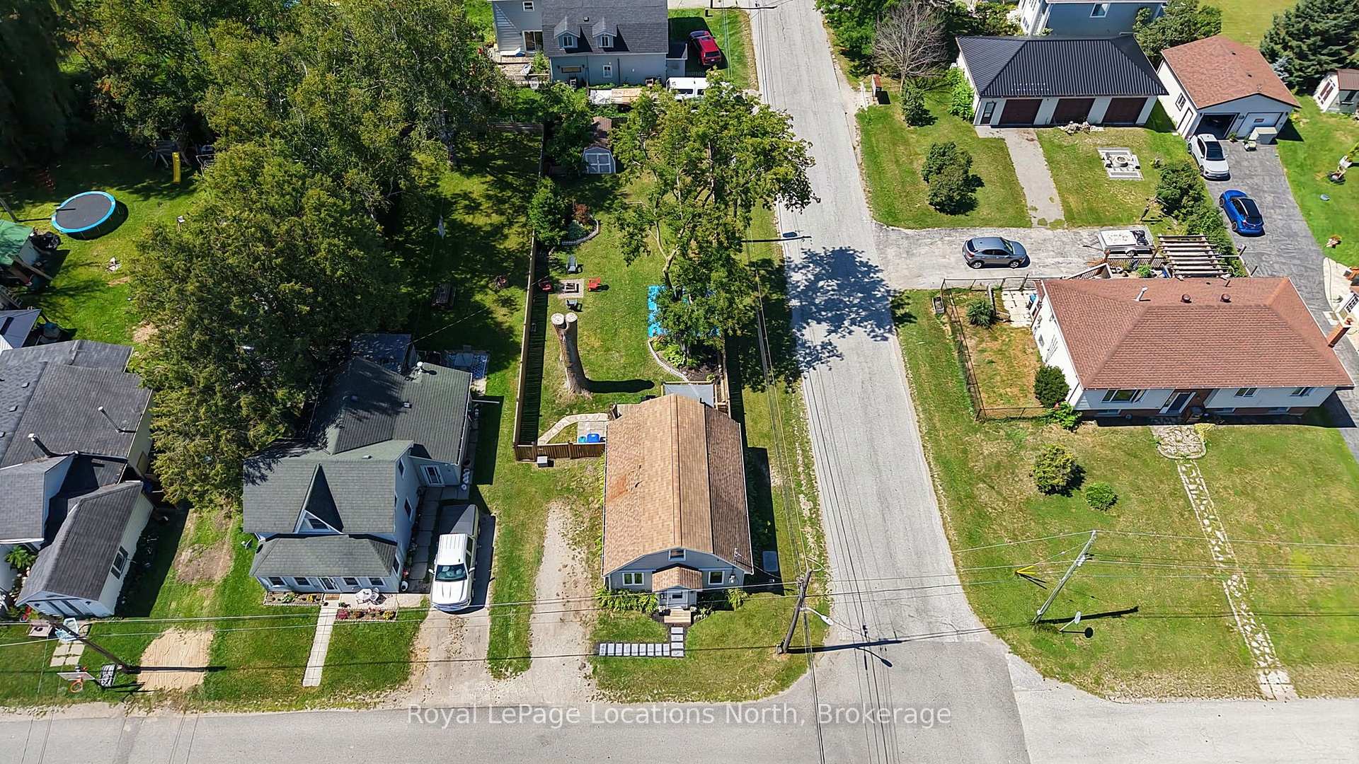 Photo 37 of 204 Sutherland Street N, Clearview, Stayner — HOMEH