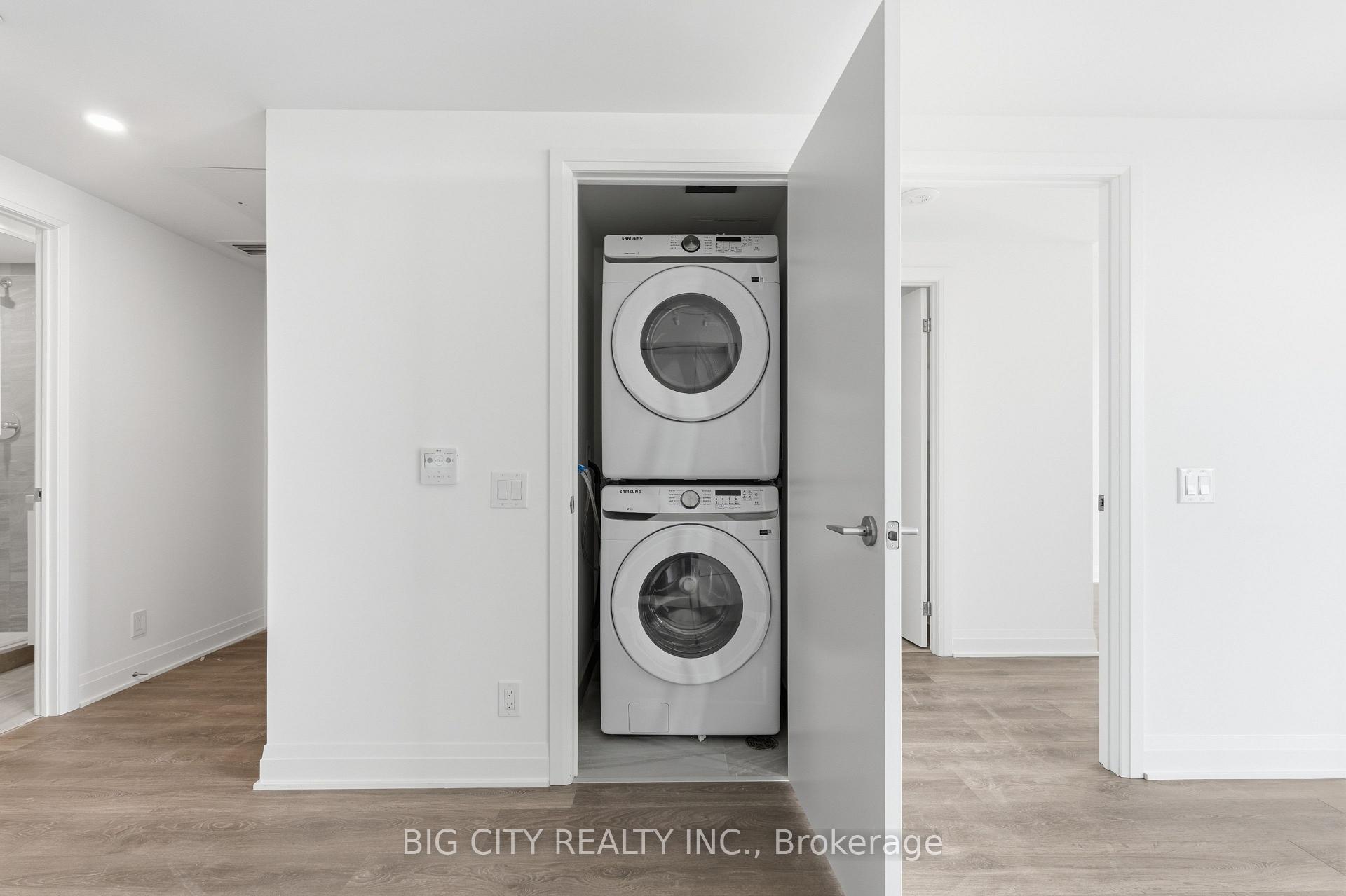 Photo 8 of Unit 1611, 25 Frederick Todd Way, Toronto, Leaside — HOMEH