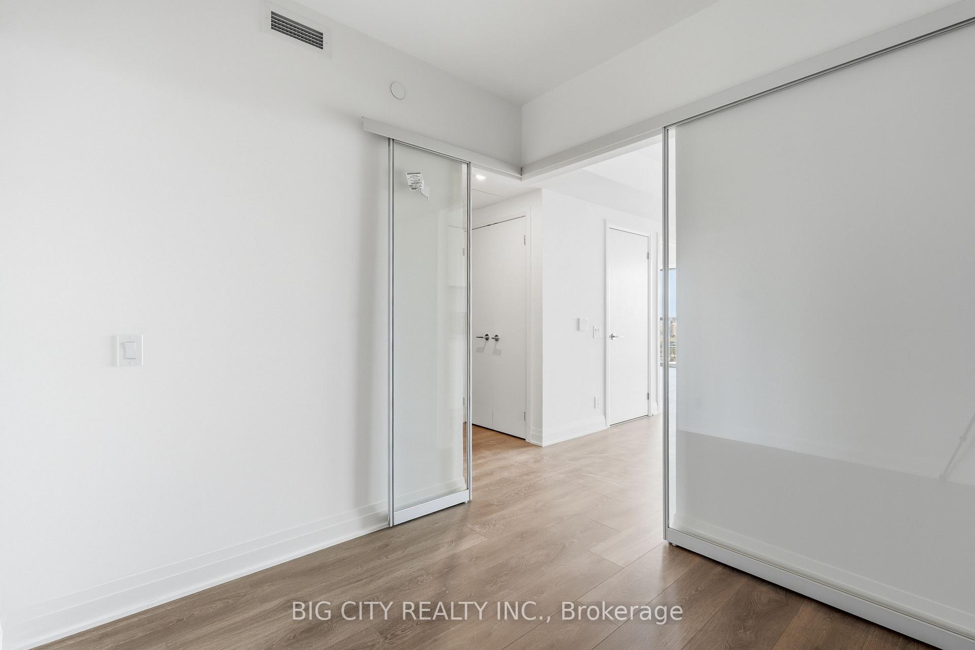 Photo 21 of Unit 1611, 25 Frederick Todd Way, Toronto, Leaside — HOMEH