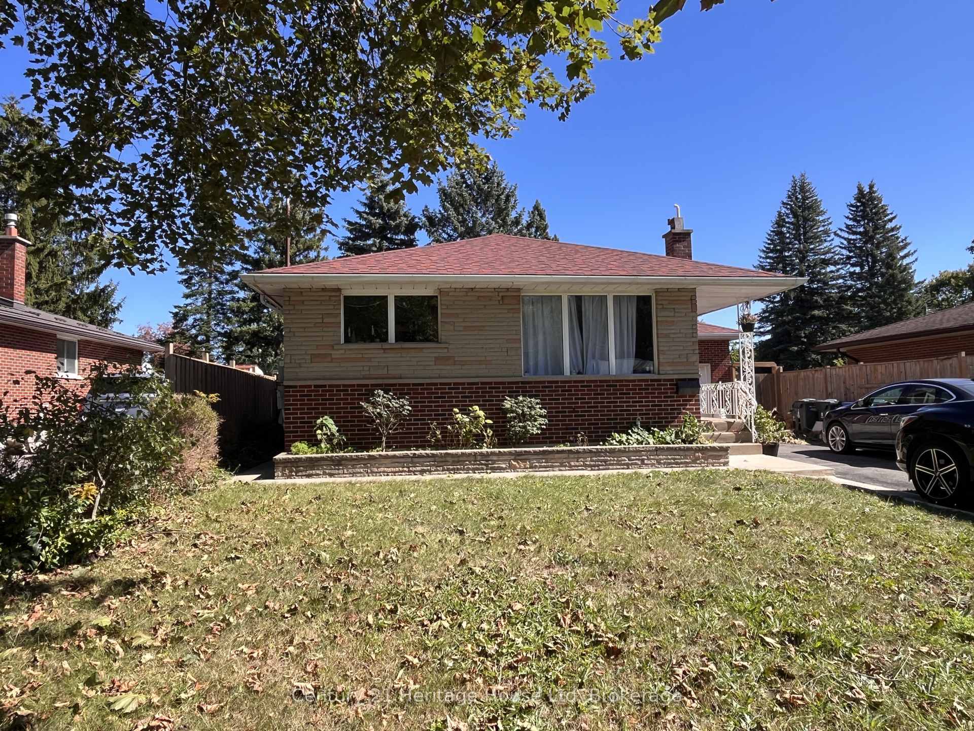 Photo 1 of 621 Eramosa Road, Guelph, Grange Road — HOMEH