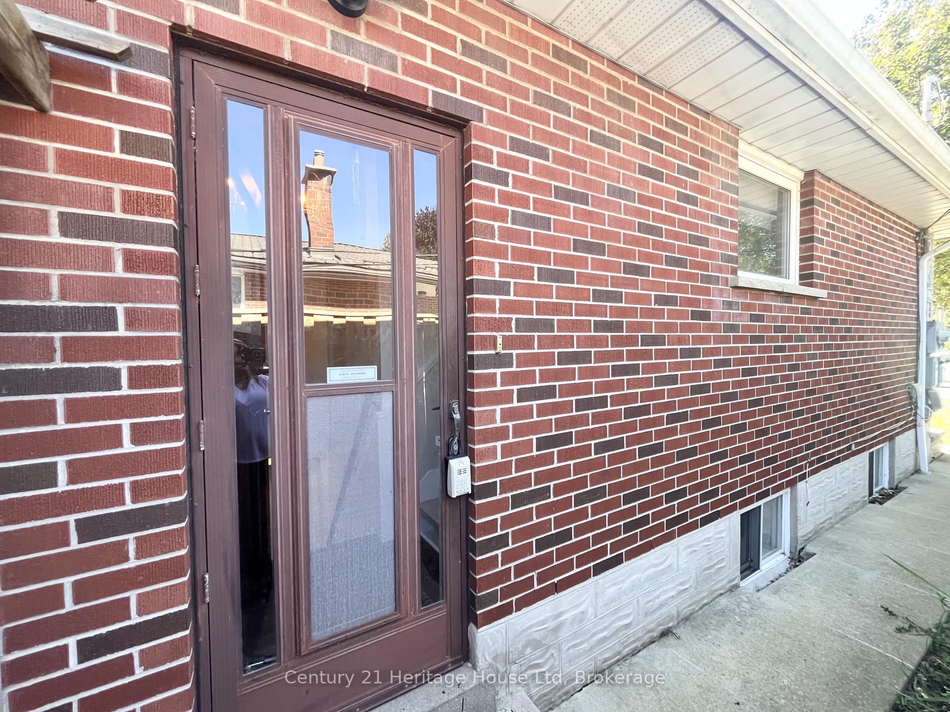 Photo 6 of 621 Eramosa Road, Guelph, Grange Road — HOMEH