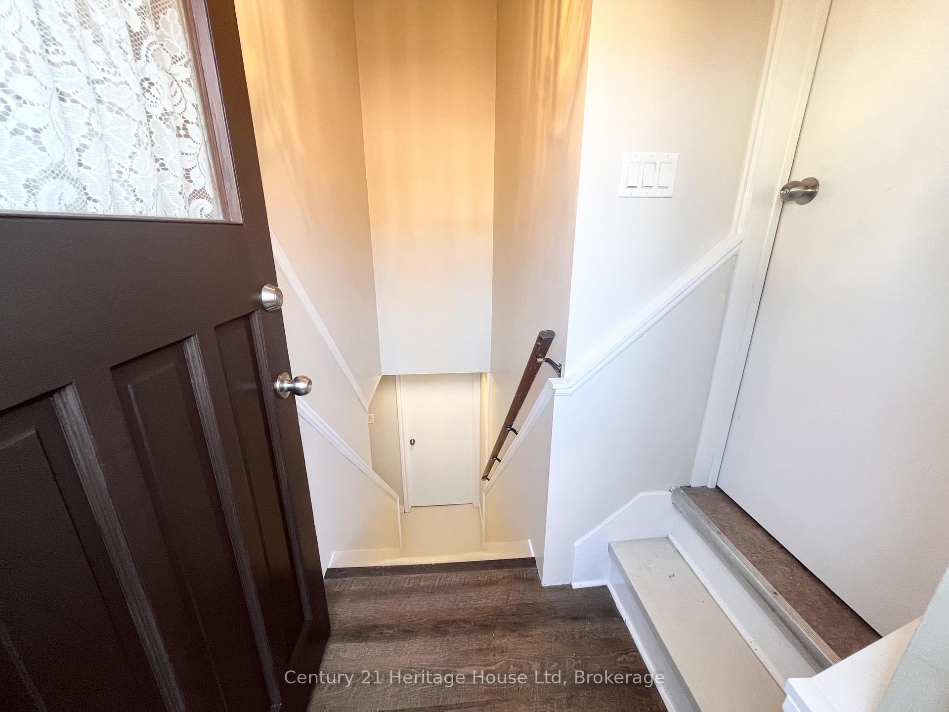 Photo 7 of 621 Eramosa Road, Guelph, Grange Road — HOMEH