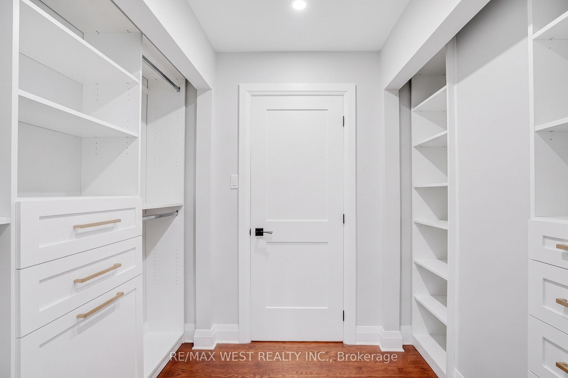 Photo 14 of 1136 Goodson Crescent, Oakville, Wedgewood Creek — HOMEH
