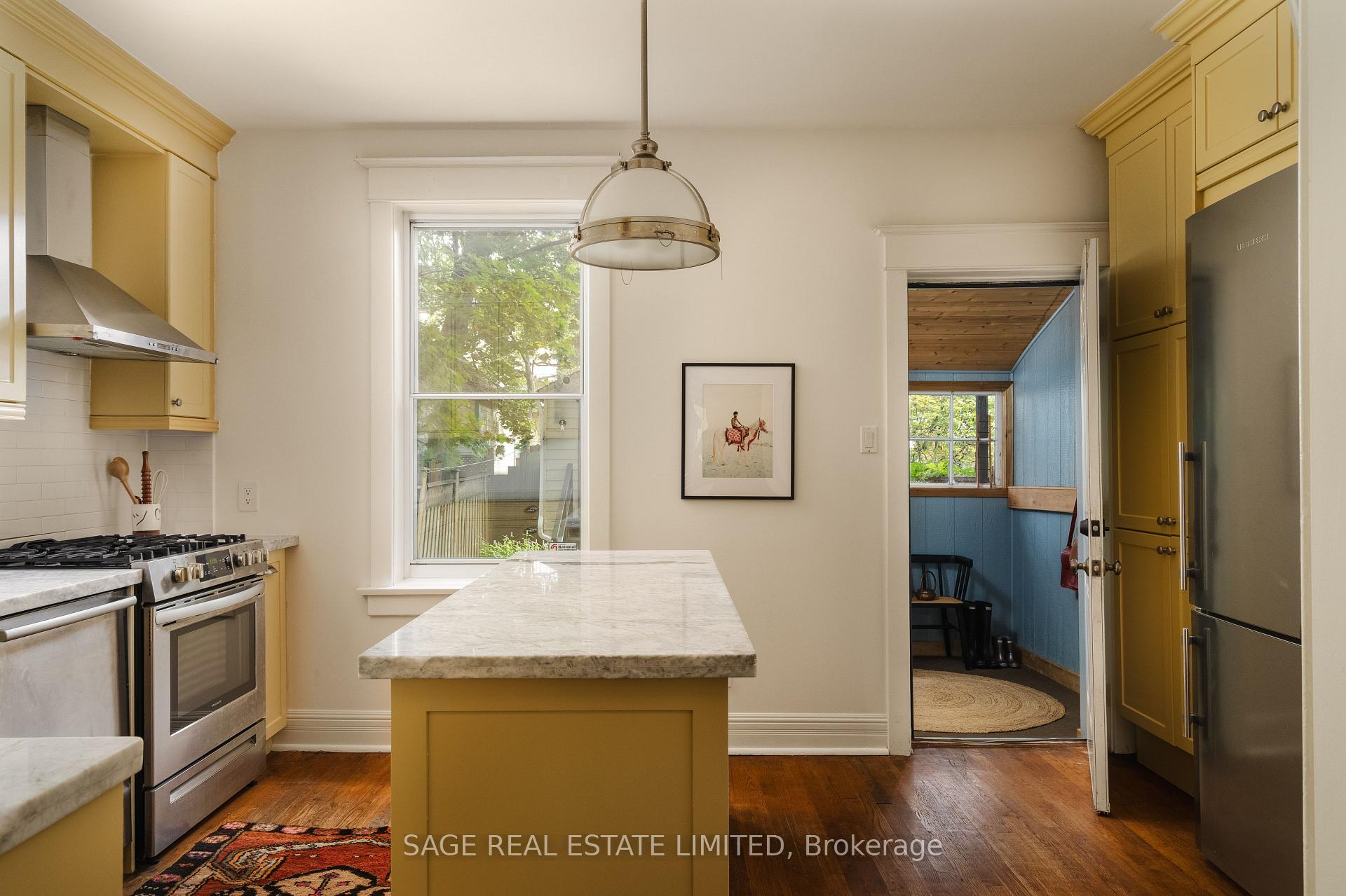 Photo 4 of 121 Glendale Avenue, Toronto, Roncesvalles — HOMEH