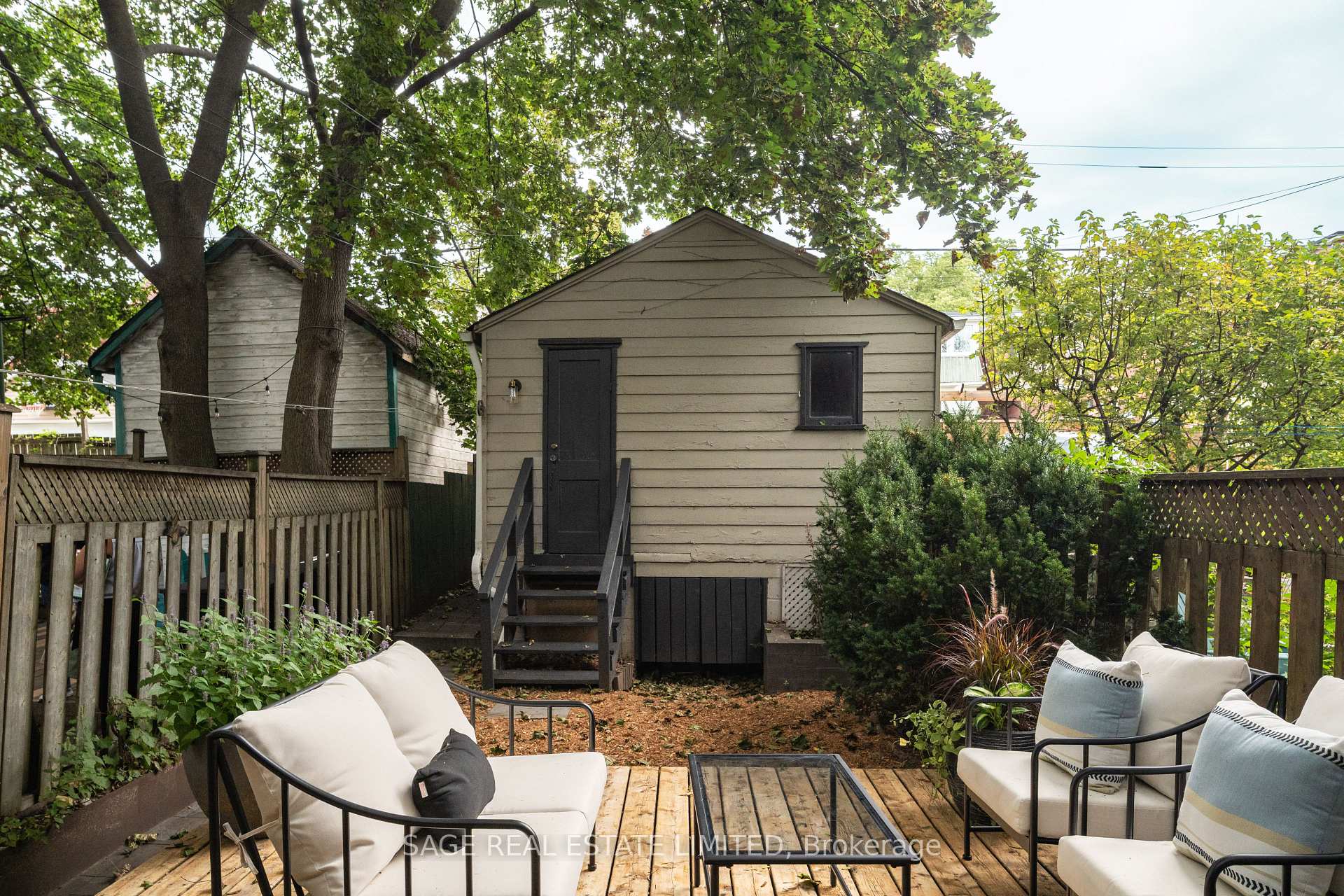 Photo 38 of 121 Glendale Avenue, Toronto, Roncesvalles — HOMEH