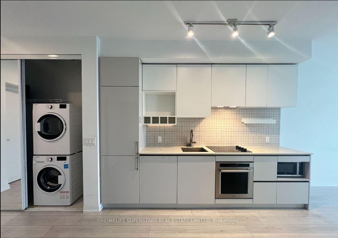Photo 2 of Unit 3801, 950 Portage Parkway, Vaughan, Vaughan Corporate Centre — HOMEH