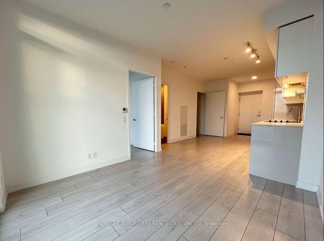 Photo 3 of Unit 3801, 950 Portage Parkway, Vaughan, Vaughan Corporate Centre — HOMEH