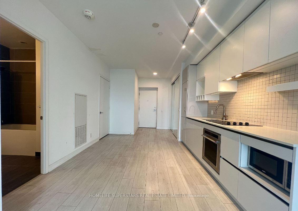 Photo 5 of Unit 3801, 950 Portage Parkway, Vaughan, Vaughan Corporate Centre — HOMEH
