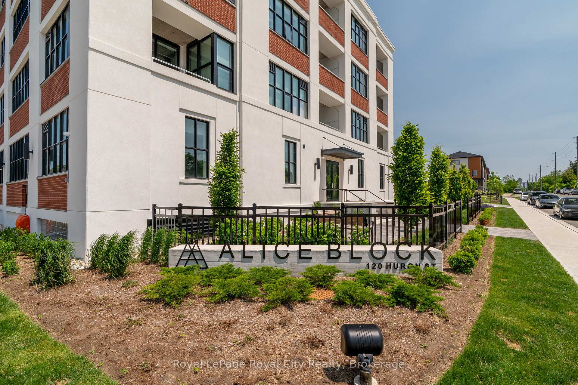 Photo 2 of Unit 112, 120 Huron Street, Guelph, St. Patrick's Ward — HOMEH
