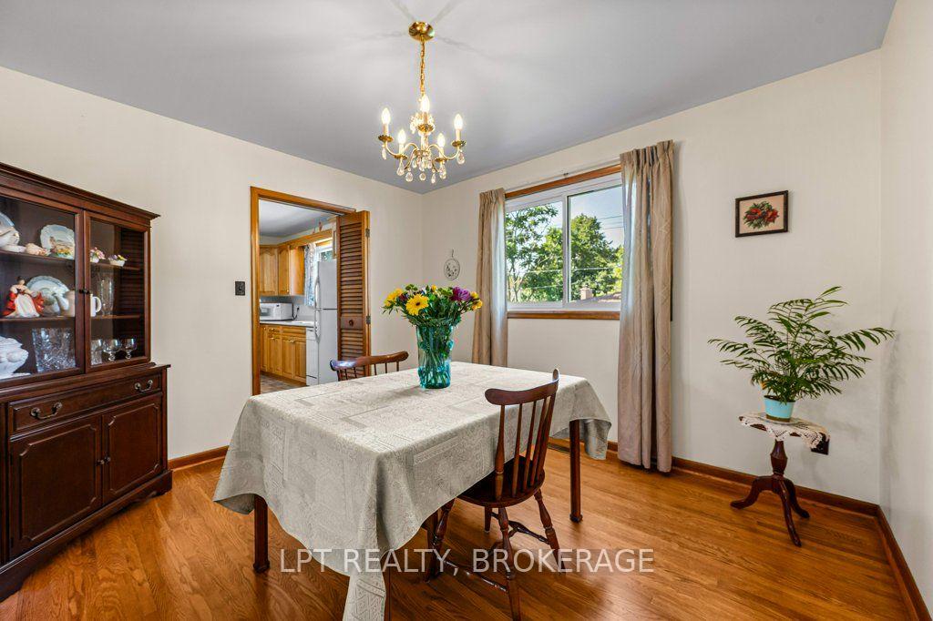 Photo 14 of 124 Campbell Crescent, Kingston, Central City West — HOMEH