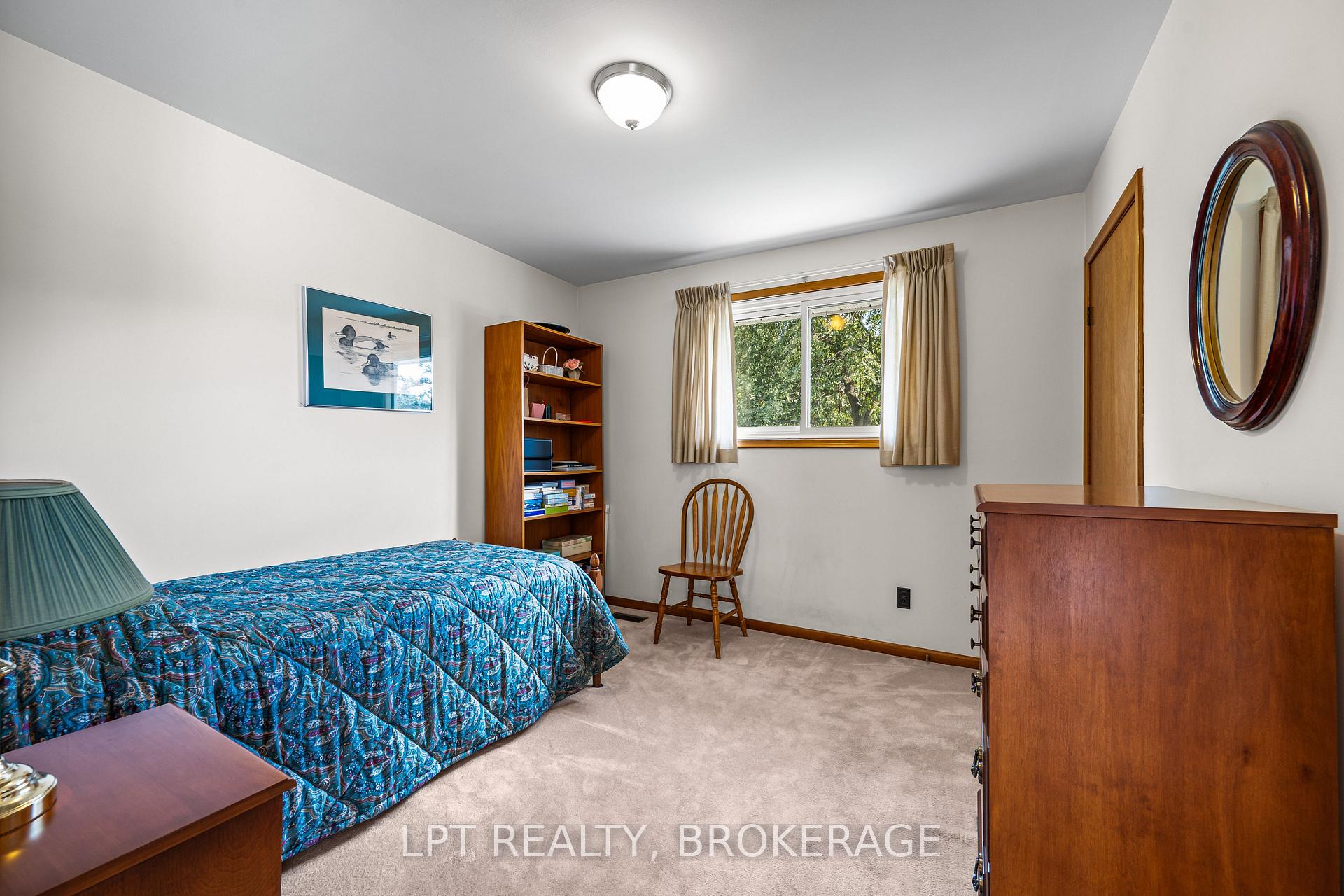Photo 43 of 124 Campbell Crescent, Kingston, Central City West — HOMEH