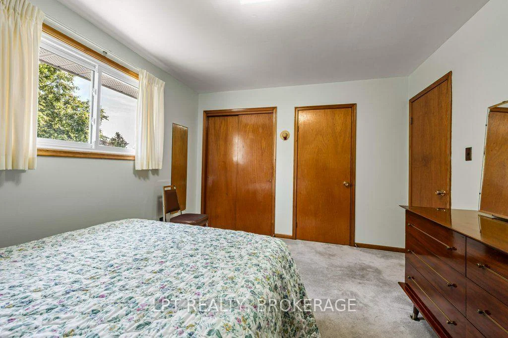 Photo 17 of 124 Campbell Crescent, Kingston, Central City West — HOMEH